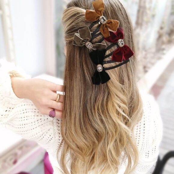 Hair Clip Lace with a stone in 4 different colors plus Ipsy bag NWT - Picture 5 of 9